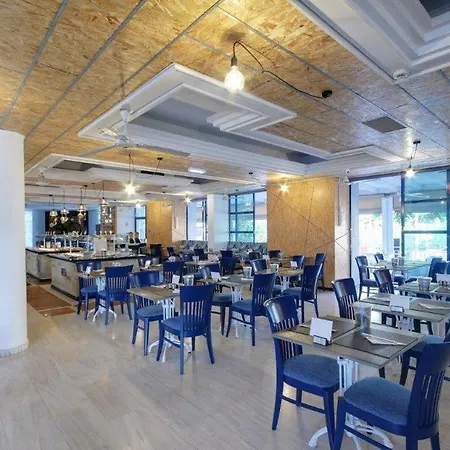 Hotel Nereus 3*