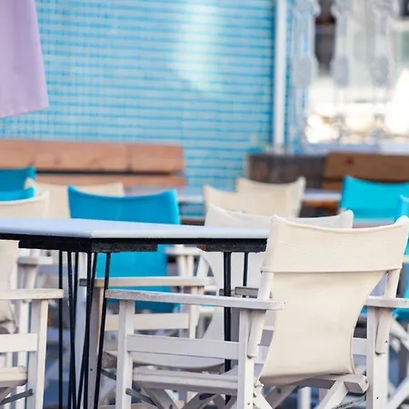涅柔斯酒店 Paphos
