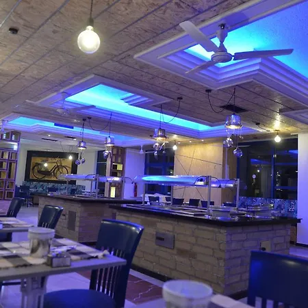 涅柔斯酒店 3*
